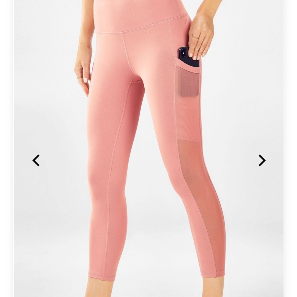 Mila high-waisted pocket Capri from Fabletics